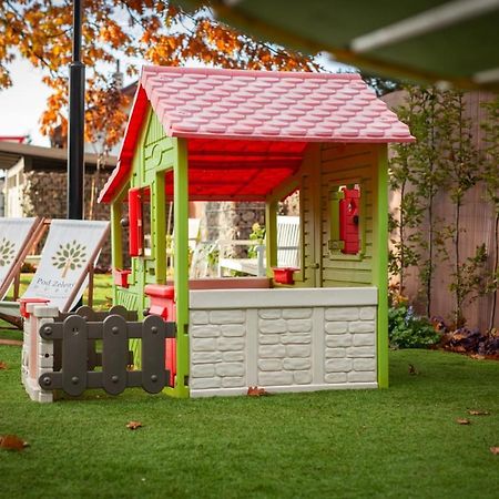 Hotel Pod Zelenym Dubem Bohumín المظهر الخارجي الصورة