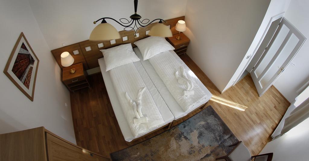 Hotel Pod Zelenym Dubem Bohumín الغرفة الصورة